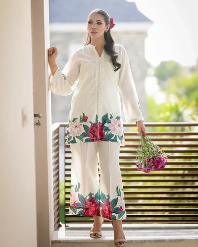 Elegant Floral White Ensemble Flower Dress for Women